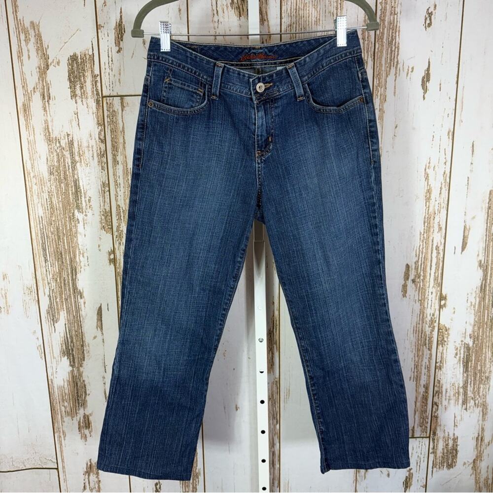 Eddie Bauer, Medium Blue Cropped Jeans. Size 4P. Excellent condition!